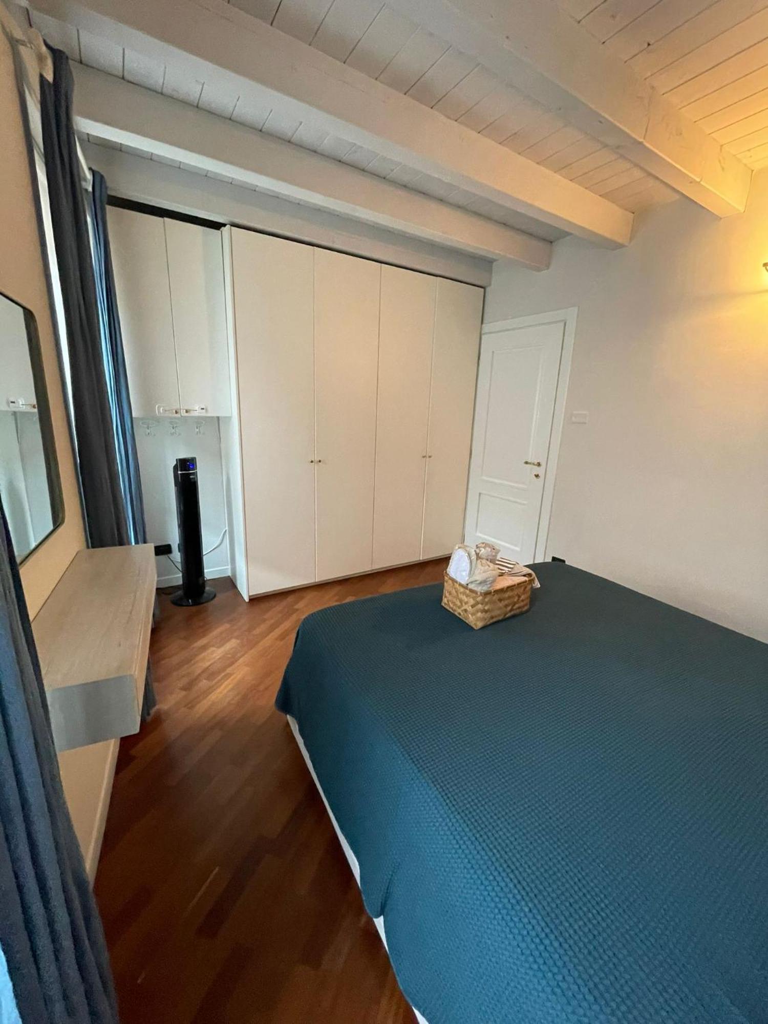 Amelie Apartment Desenzano del Garda Esterno foto
