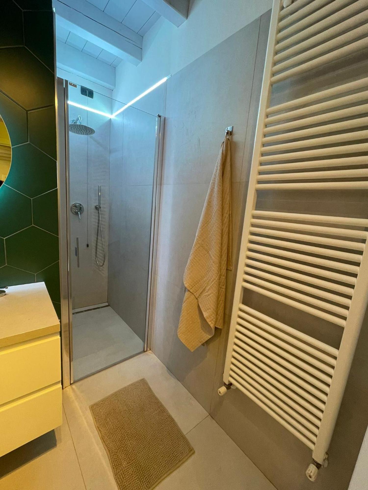 Amelie Apartment Desenzano del Garda Esterno foto