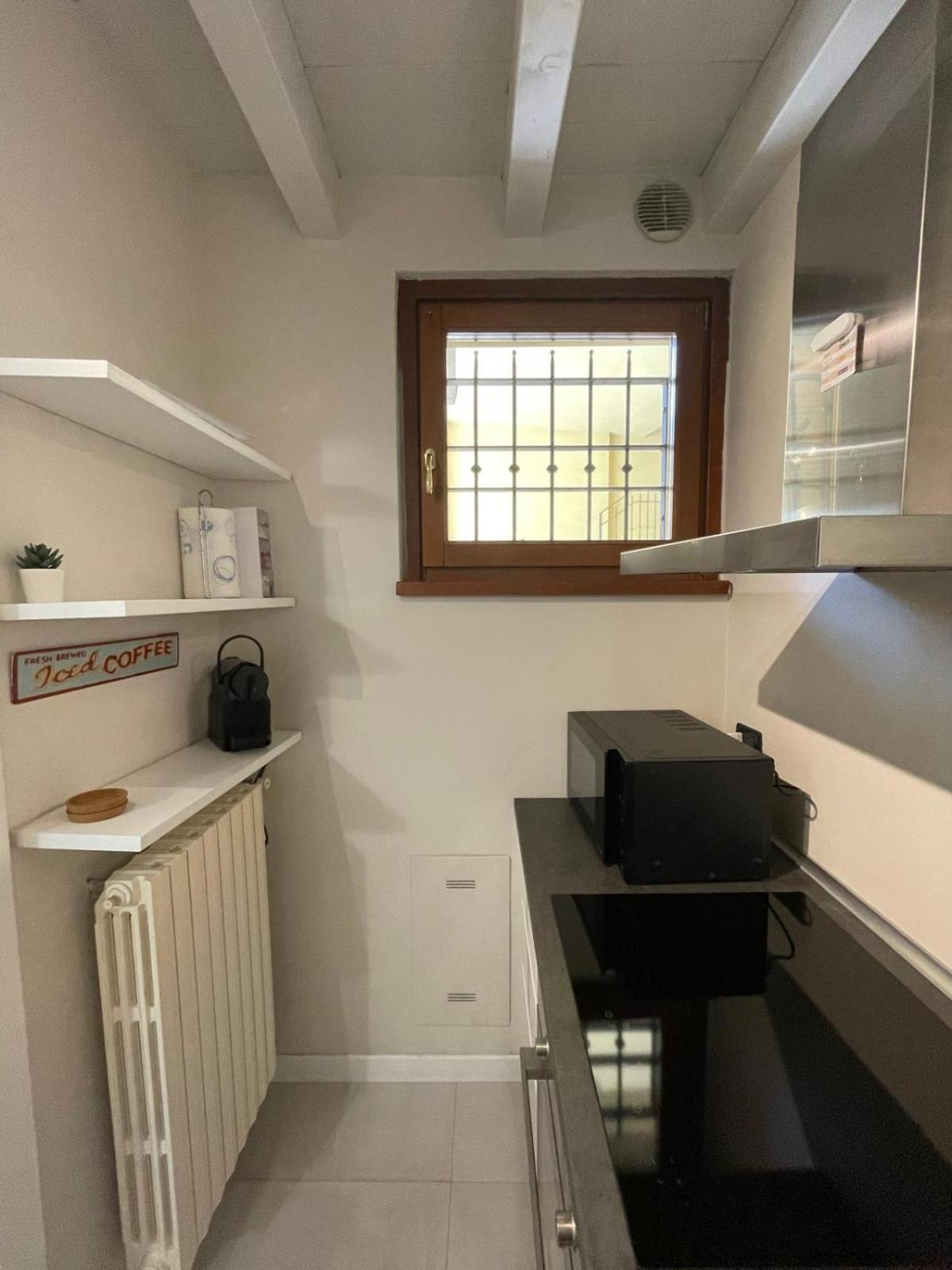 Amelie Apartment Desenzano del Garda Esterno foto